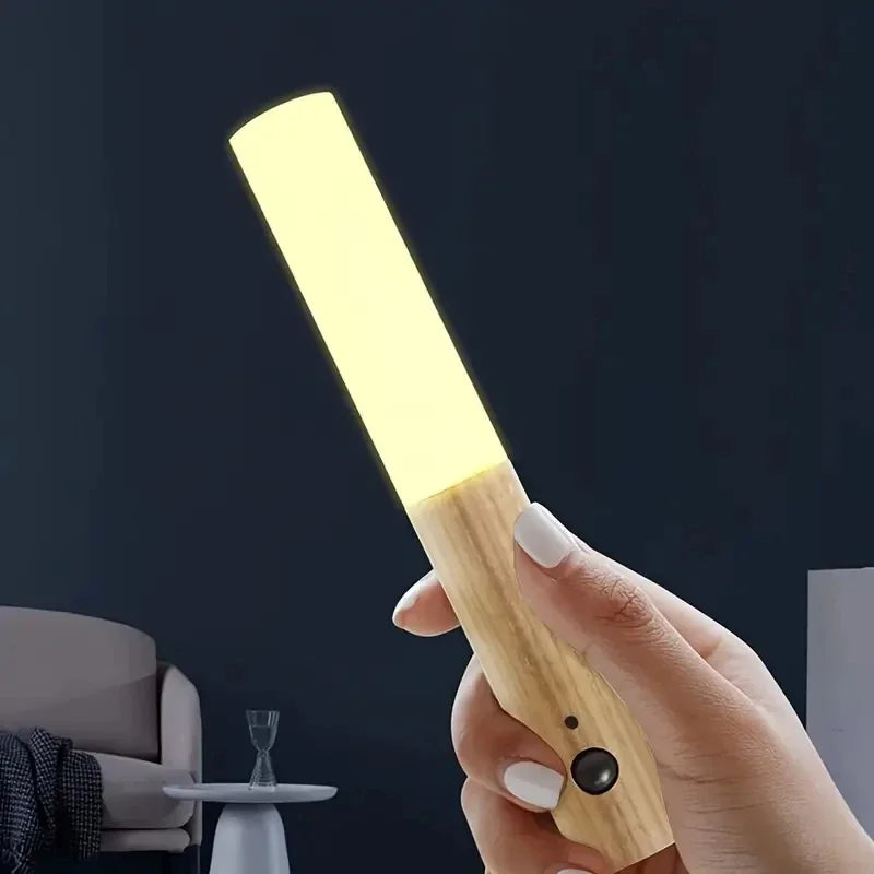 Luz Inteligente de Noche con Sensor – Ideal para Pasillos, Baños y Armarios