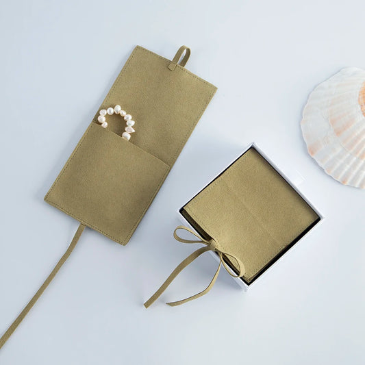 10pcs Velvet Jewelry Packaging Pouches Chic Wedding Favor Bags Cream microfiber Cosmetic Bags Product Package Wedding Gift Bag