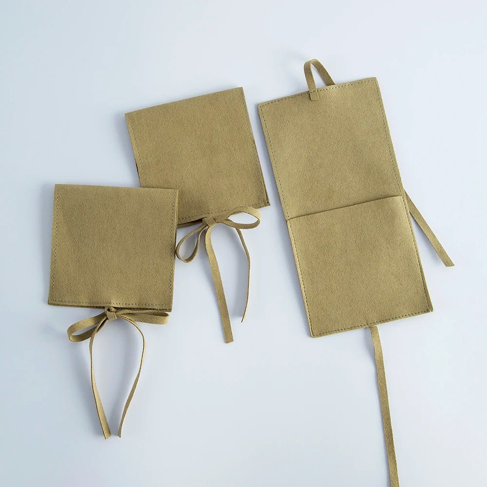 10pcs Velvet Jewelry Packaging Pouches Chic Wedding Favor Bags Cream microfiber Cosmetic Bags Product Package Wedding Gift Bag
