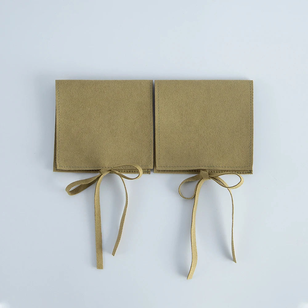 10pcs Velvet Jewelry Packaging Pouches Chic Wedding Favor Bags Cream microfiber Cosmetic Bags Product Package Wedding Gift Bag