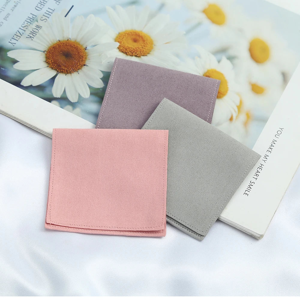 10pcs Velvet Jewelry Packaging Pouches Chic Wedding Favor Bags Cream microfiber Cosmetic Bags Product Package Wedding Gift Bag