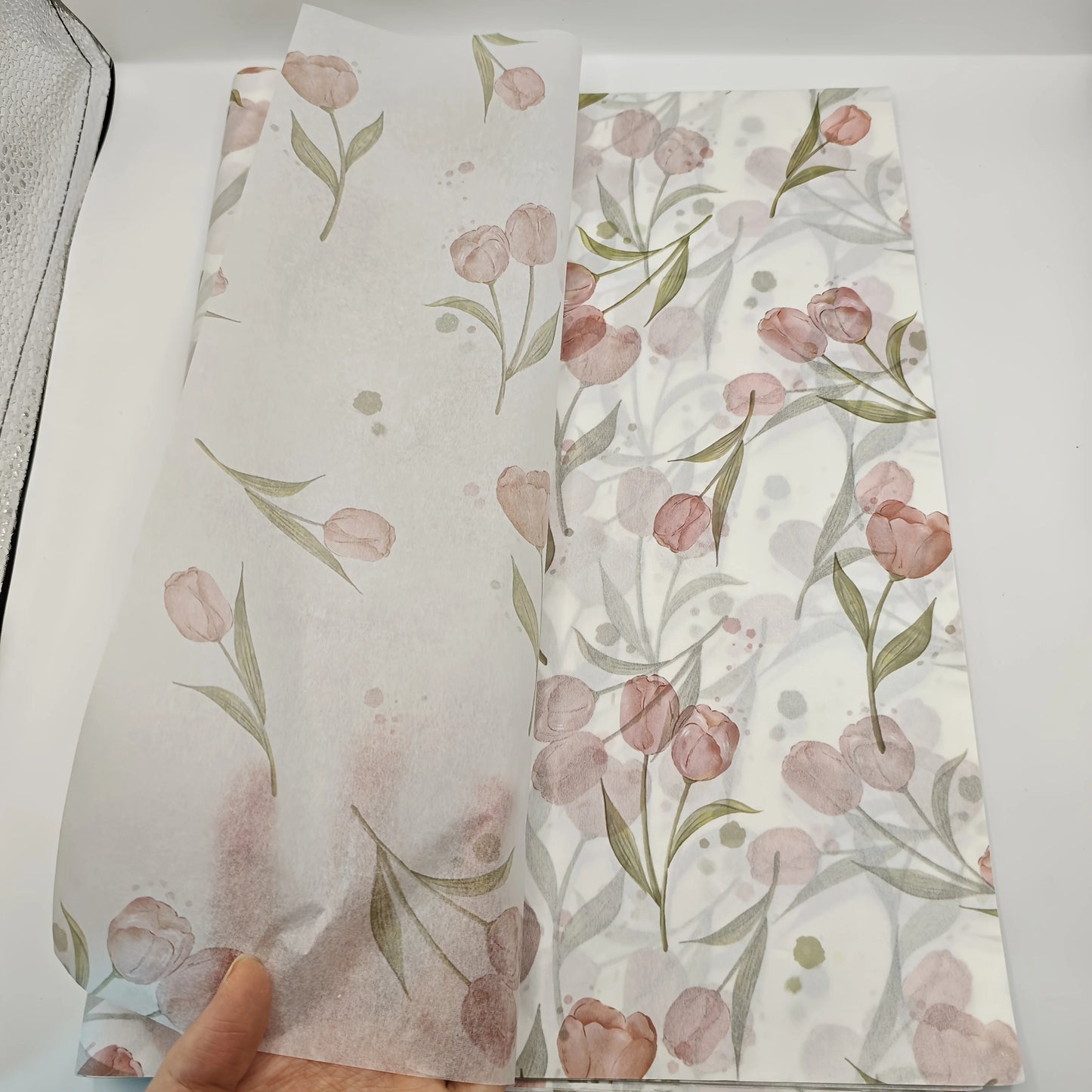 Elegant Tulip Patterned Tissue Paper Floral Design with Green Leaves For Gift Wrapping Wine Bottle Box Filling and Decorating
