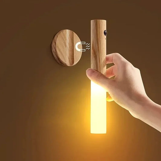 Luz Inteligente de Noche con Sensor – Ideal para Pasillos, Baños y Armarios