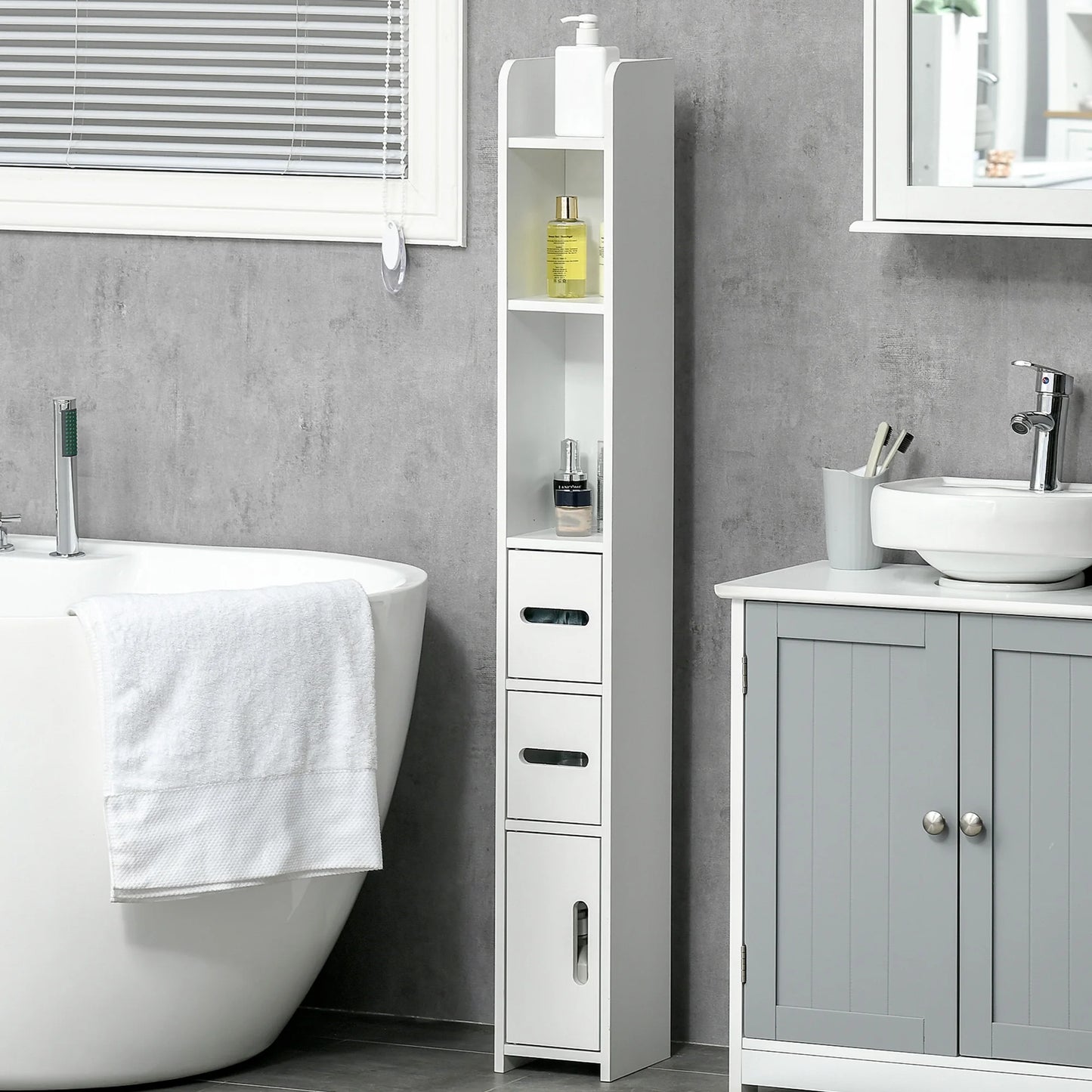 Kleankin Tall Bathroom Cabinet with 3 Doors and 3 Shelves 15X17X120 cm